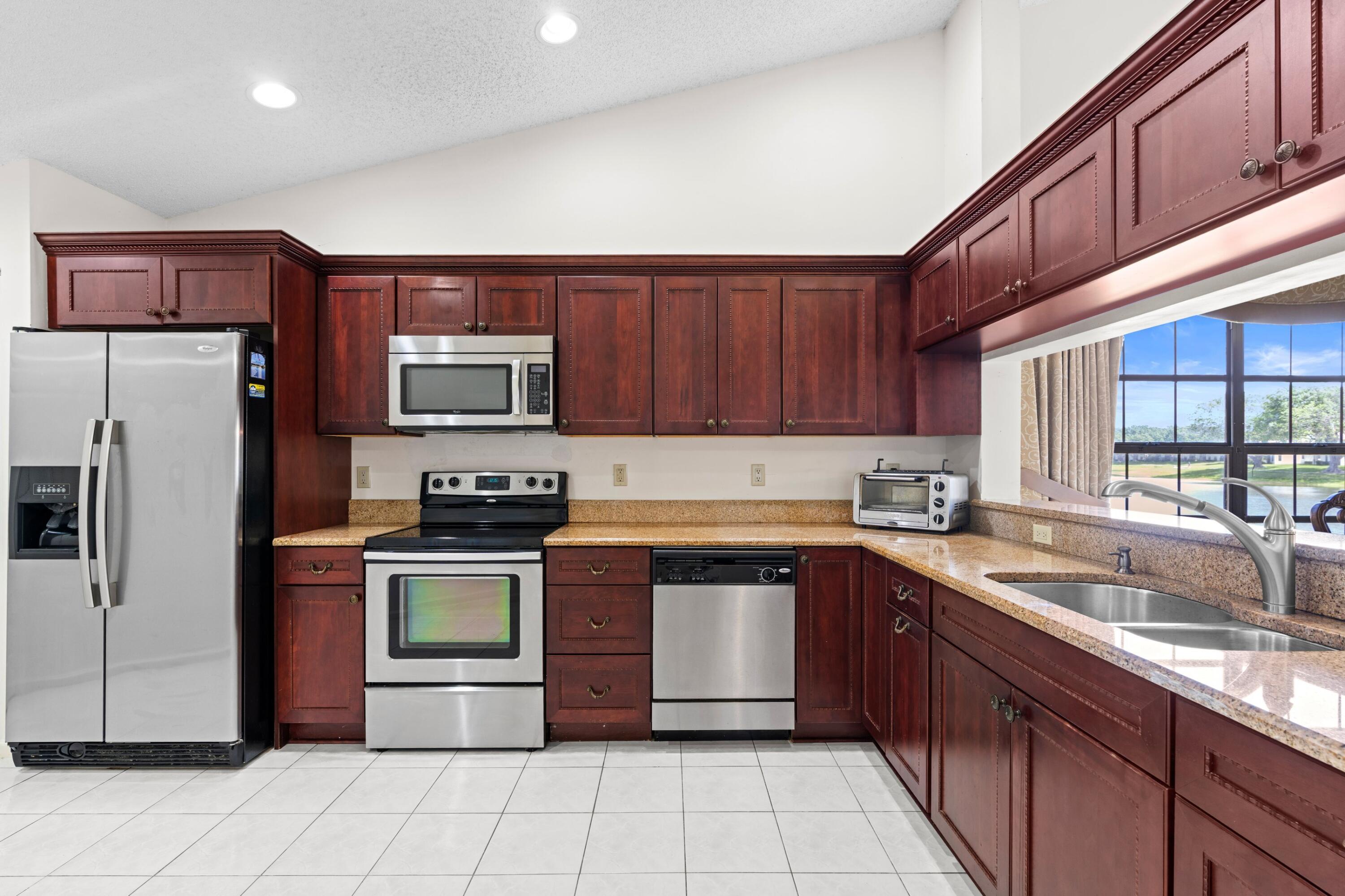 WINDWOOD UNIT II - Residential