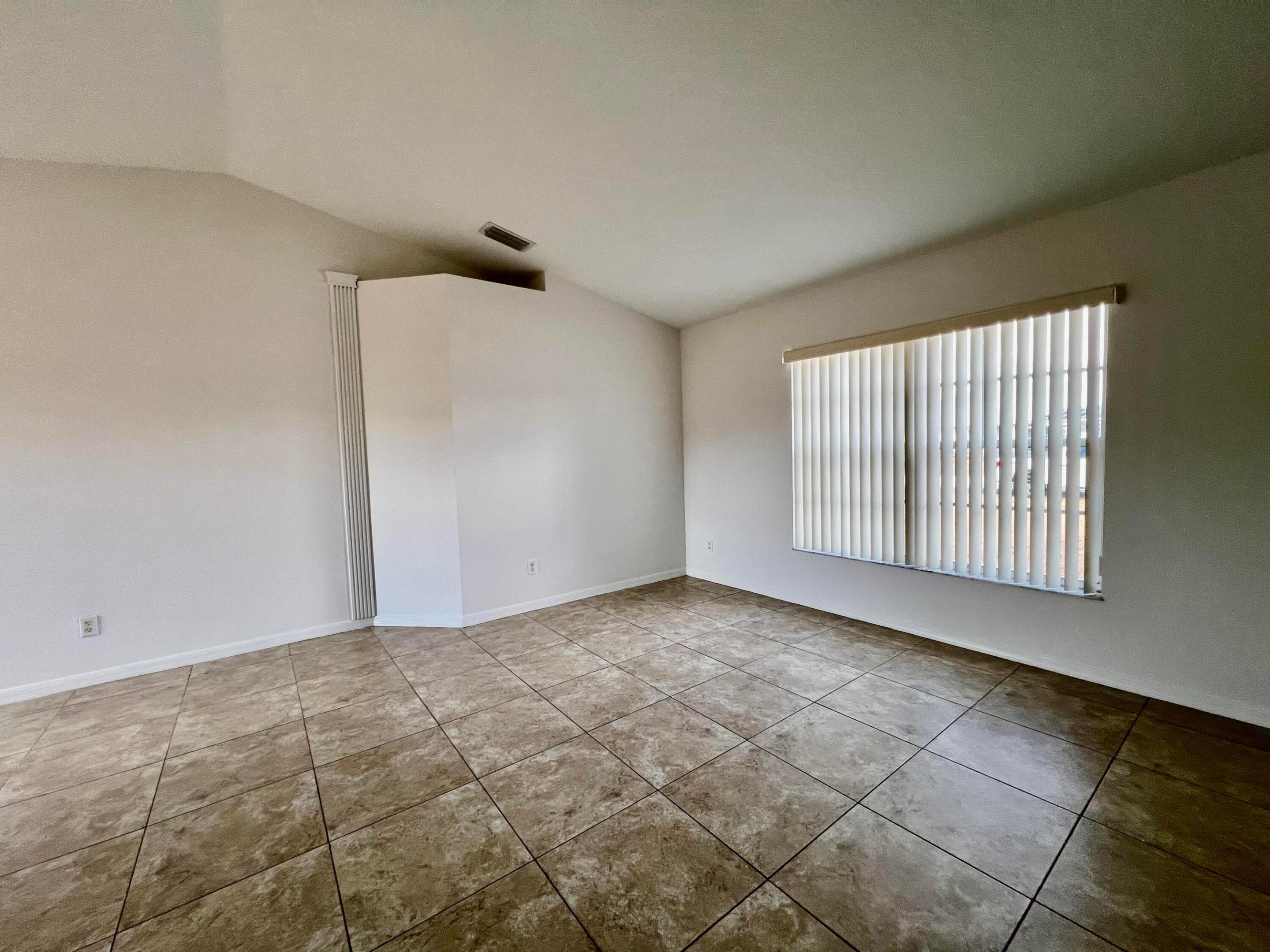 PORT ST LUCIE SECTION 44 - Residential Lease