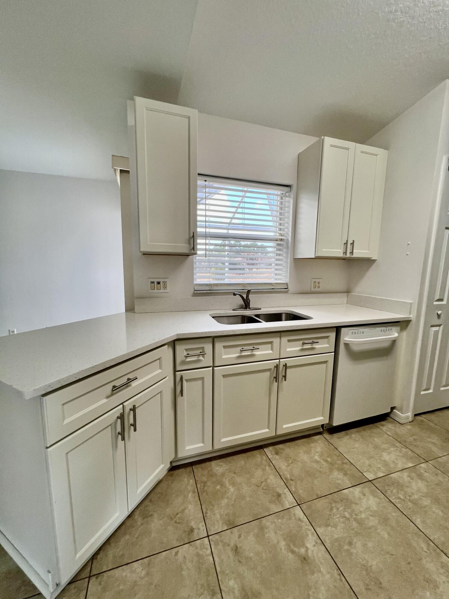 PORT ST LUCIE SECTION 44 - Residential Lease