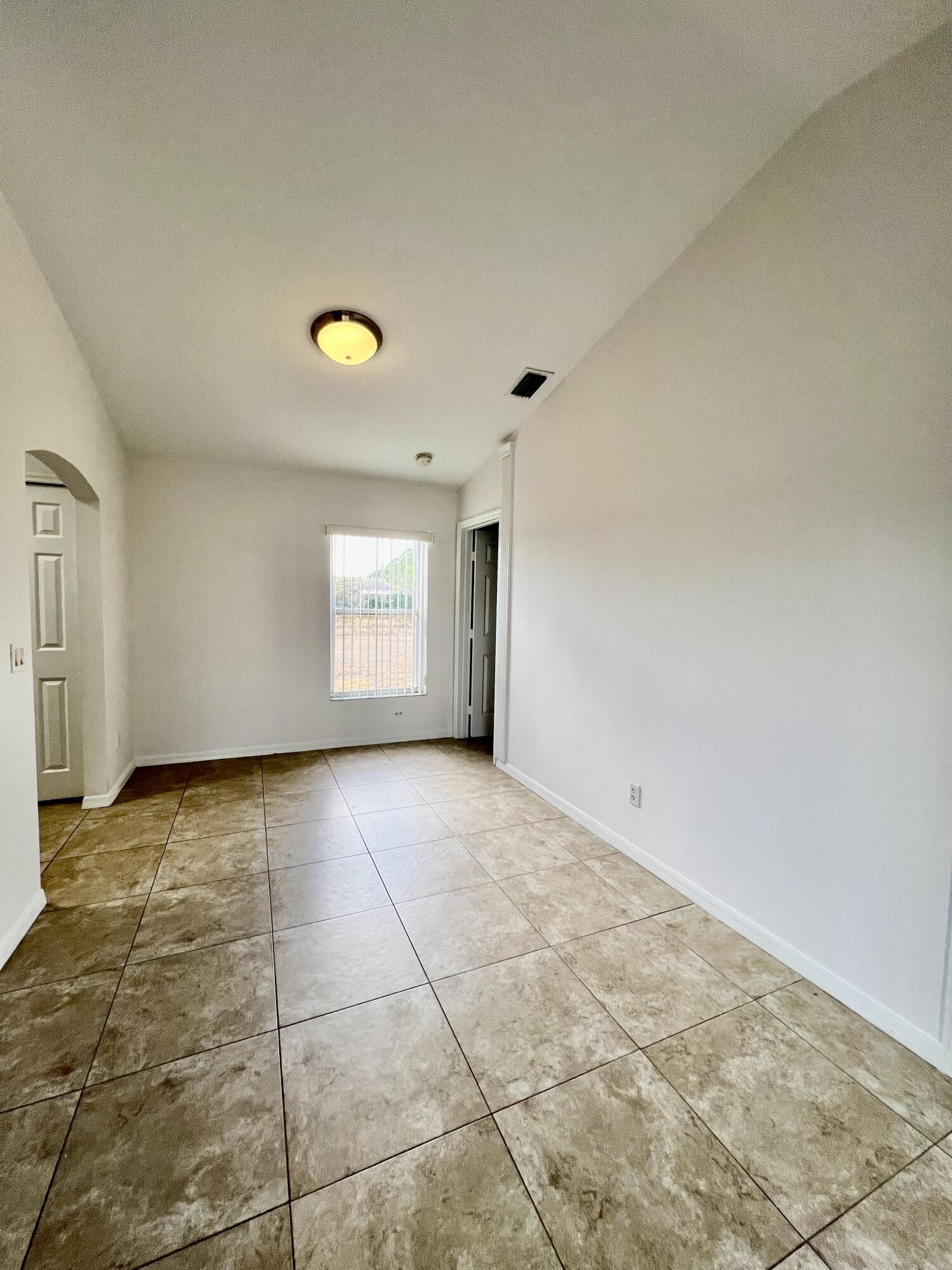 PORT ST LUCIE SECTION 44 - Residential Lease