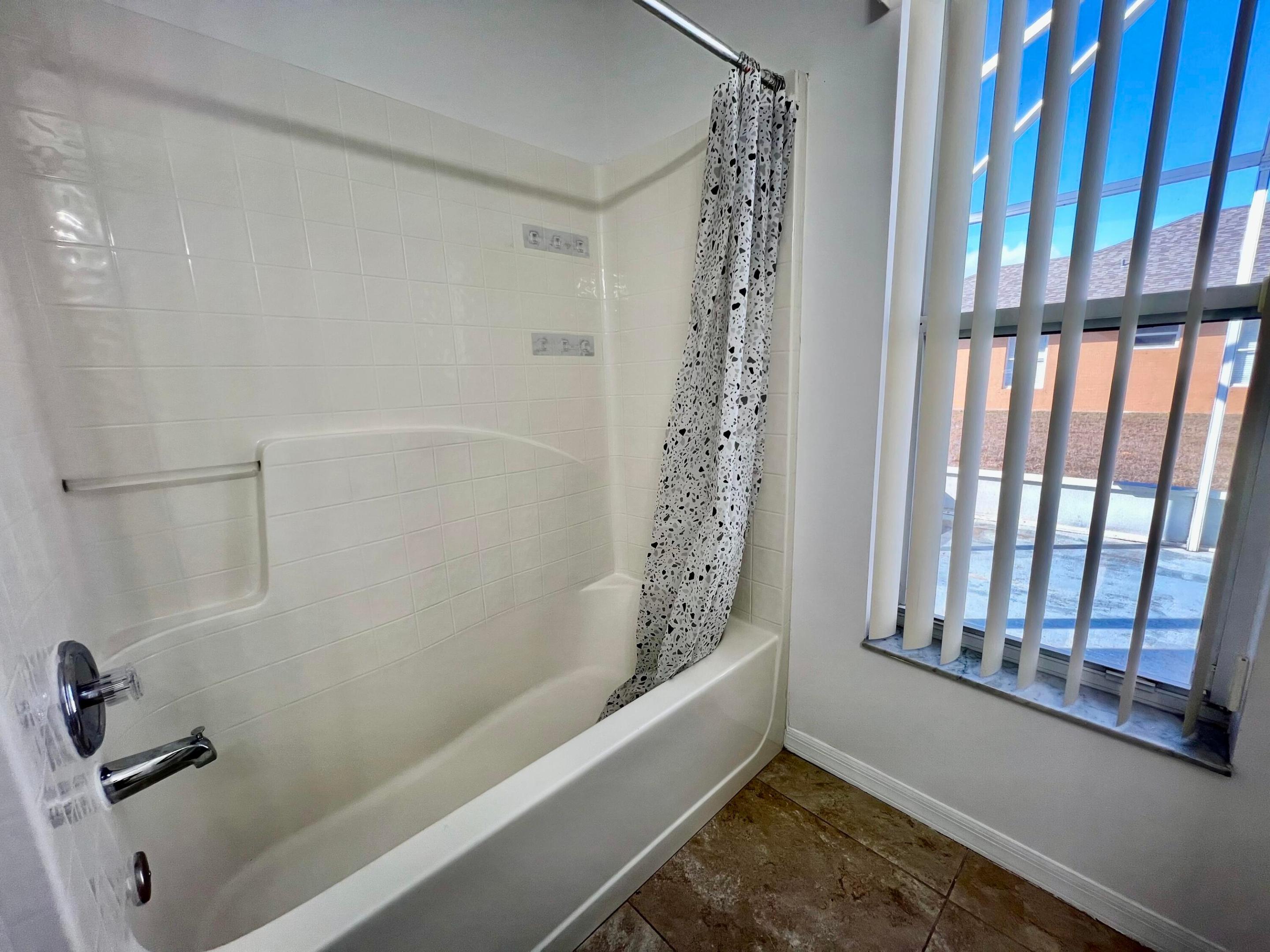 PORT ST LUCIE SECTION 44 - Residential Lease