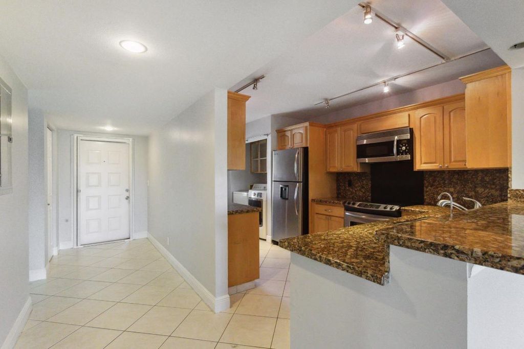 Photo of 2900 SW 22nd Circle #221f, Delray Beach, FL 33445 (MLS # R11027910)
