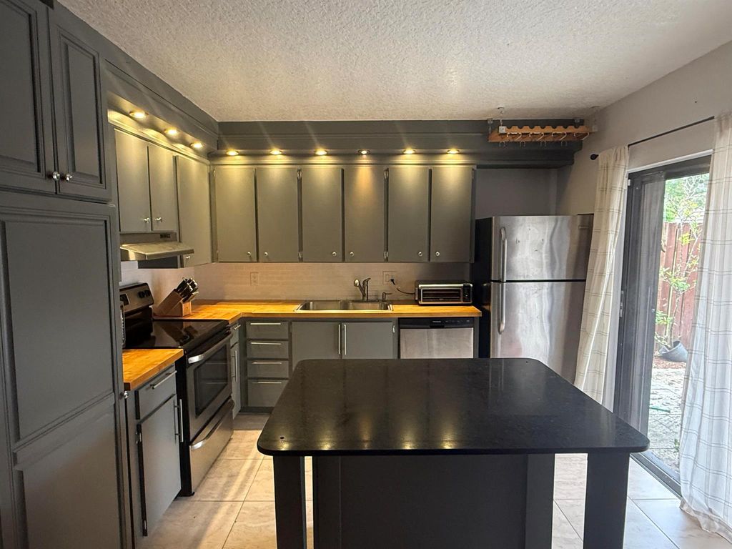 Photo of 1106 11th Court, Palm Beach Gardens, FL 33410 (MLS # R11095915)