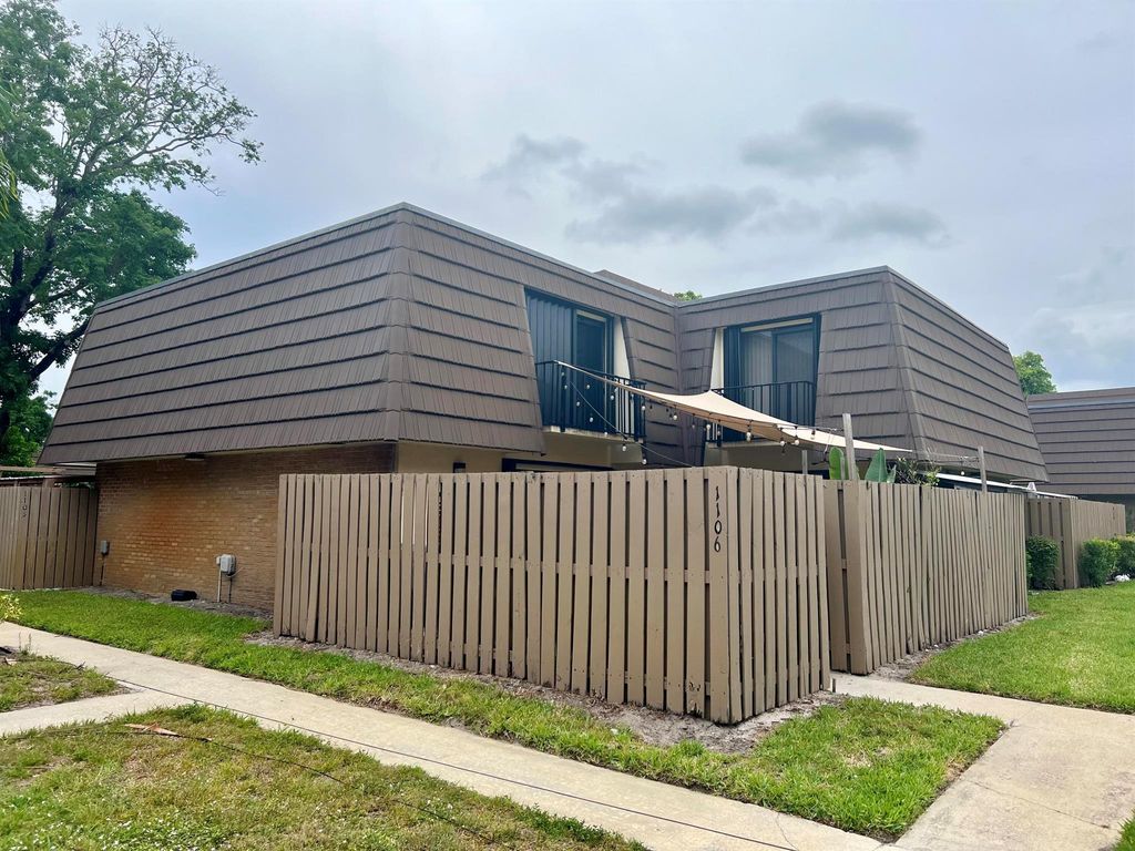 Photo of 1106 11th Court, Palm Beach Gardens, FL 33410 (MLS # R11095915)