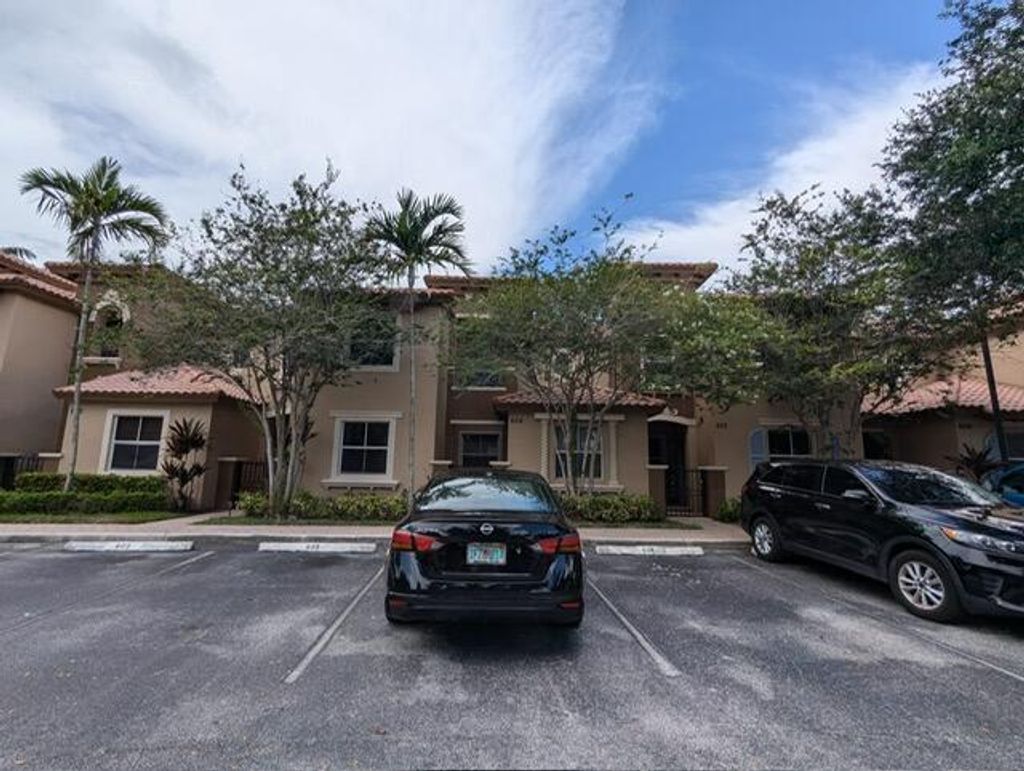 Photo of 2915 Hope Valley St #604, West Palm Beach, FL 33411 (MLS # R11002847)
