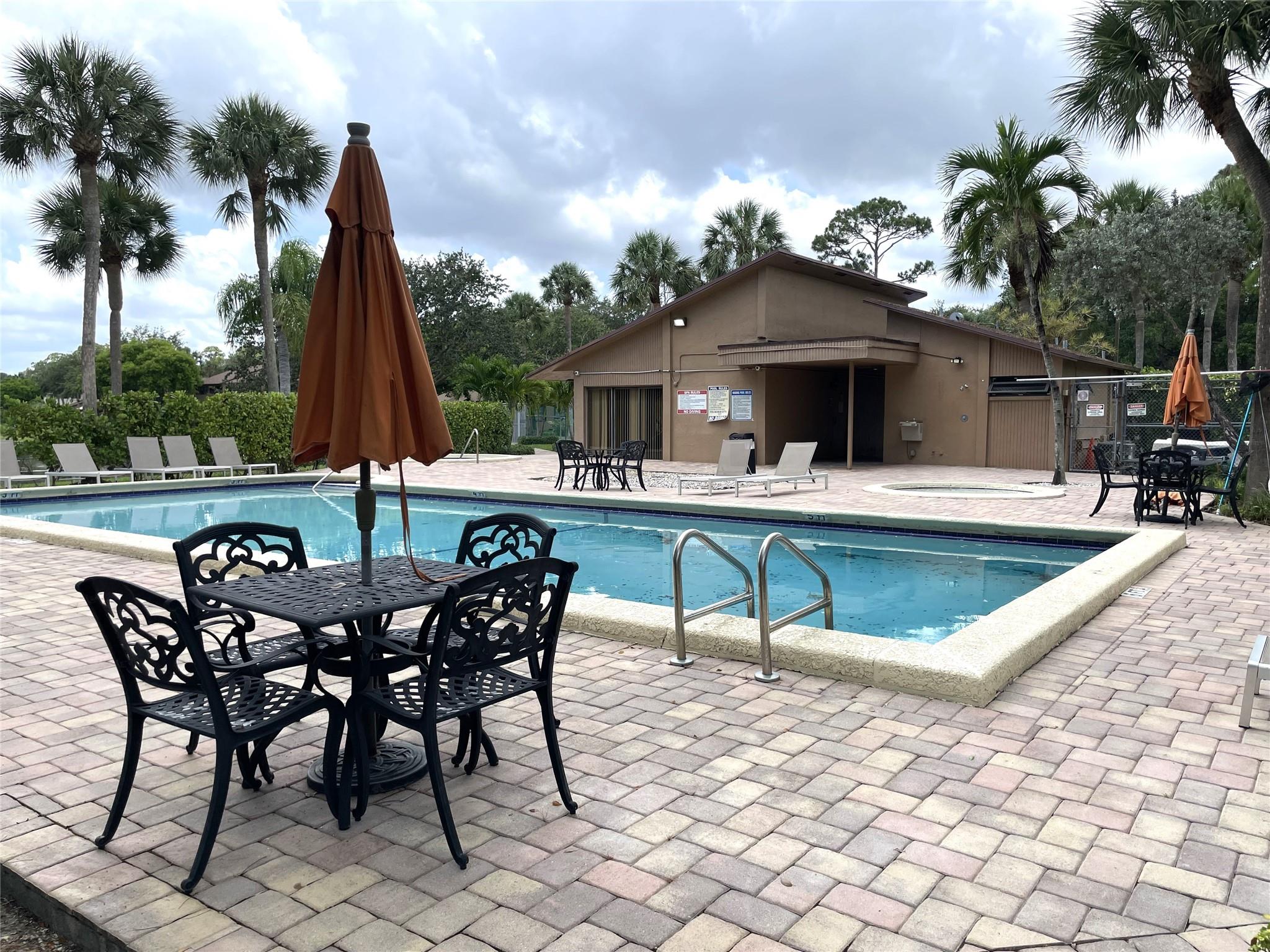 BONAIRE VILLAGE - Residential
