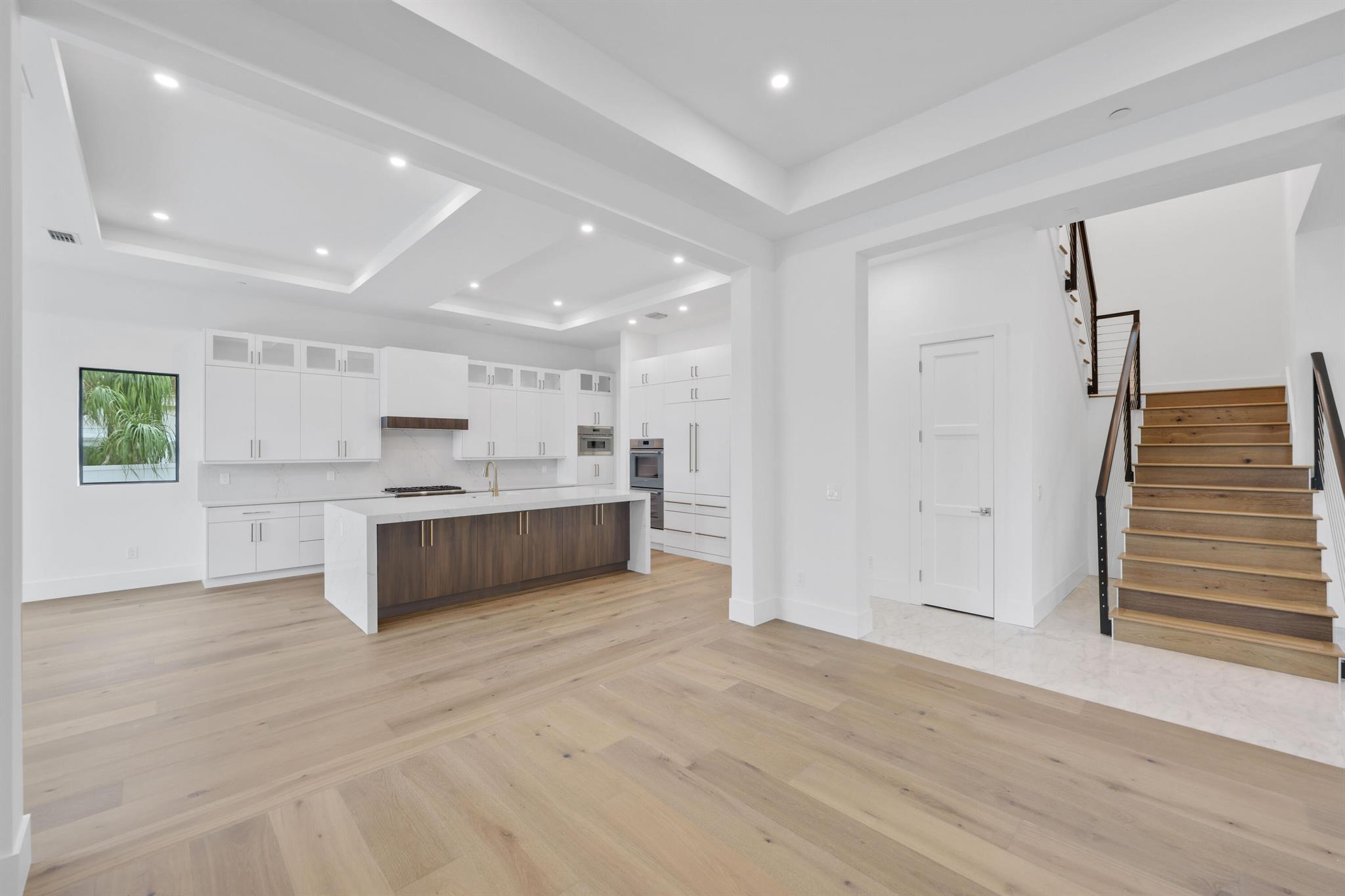 PALM BEACH ISLES 3 - Residential