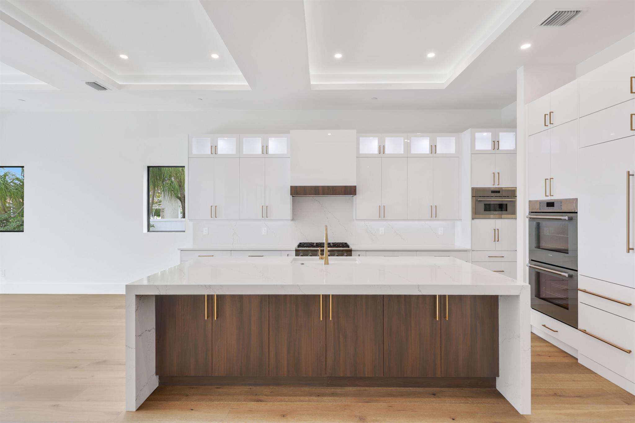 PALM BEACH ISLES 3 - Residential