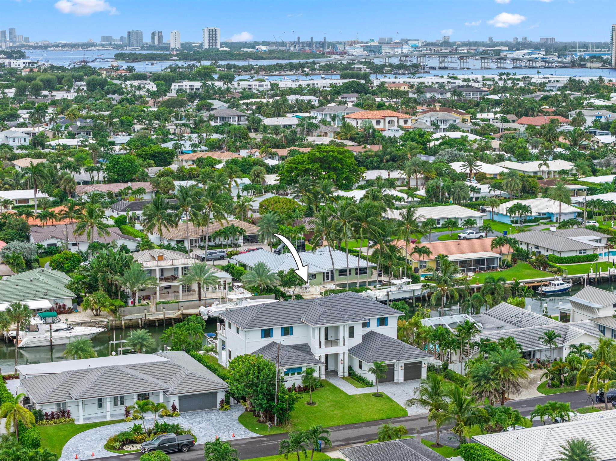 1211 Gulfstream Way