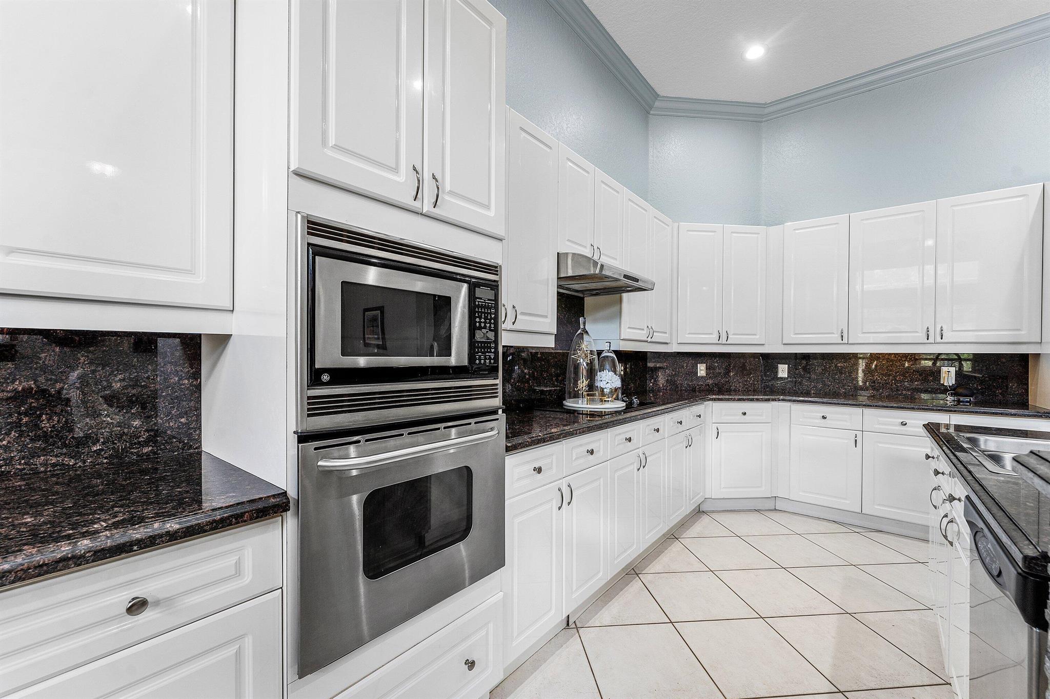 SHORES AT BOCA RATON - Residential