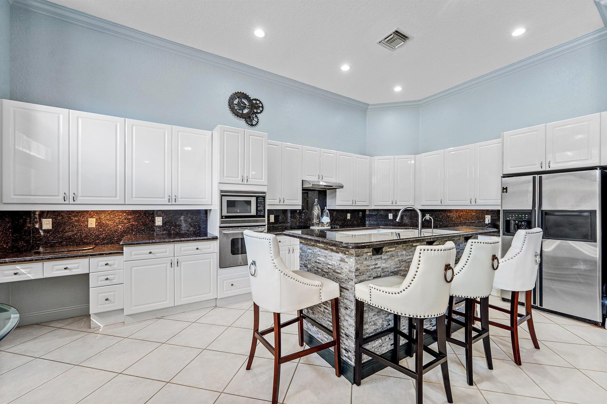 SHORES AT BOCA RATON - Residential