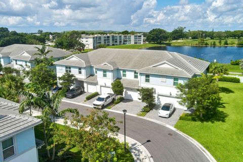 A home in Deerfield Beach