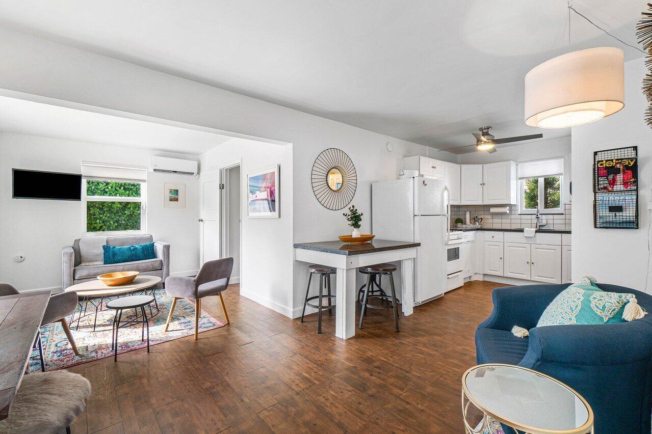 Come see this beautifully quaint first floor one bedroom unit located in the heart of Delray Beach! A quick walk to downtown and the beach this unit is furnished with lovely accommodations! Come see for yourself!