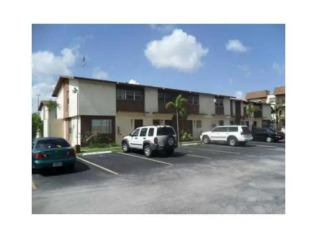 20 SW 108th Ave Unit F4  