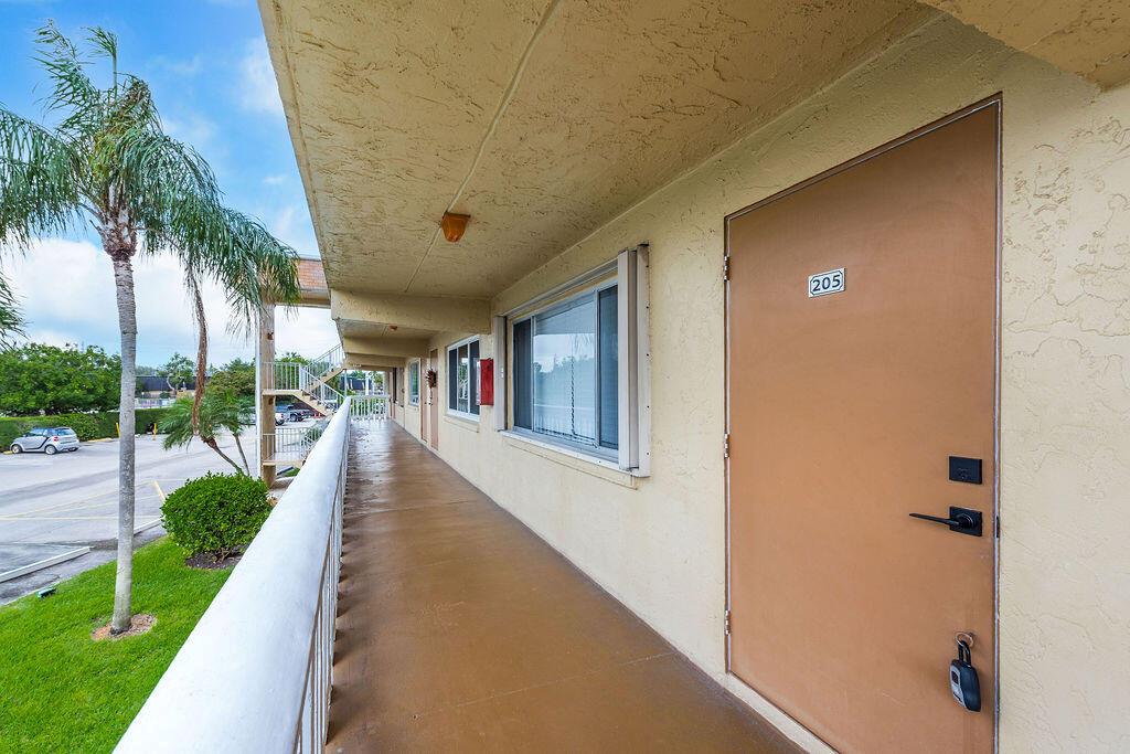 VILLAGE GREEN DORCHESTER - Residential