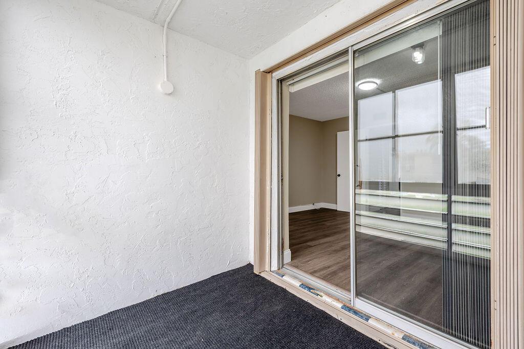 VILLAGE GREEN DORCHESTER - Residential