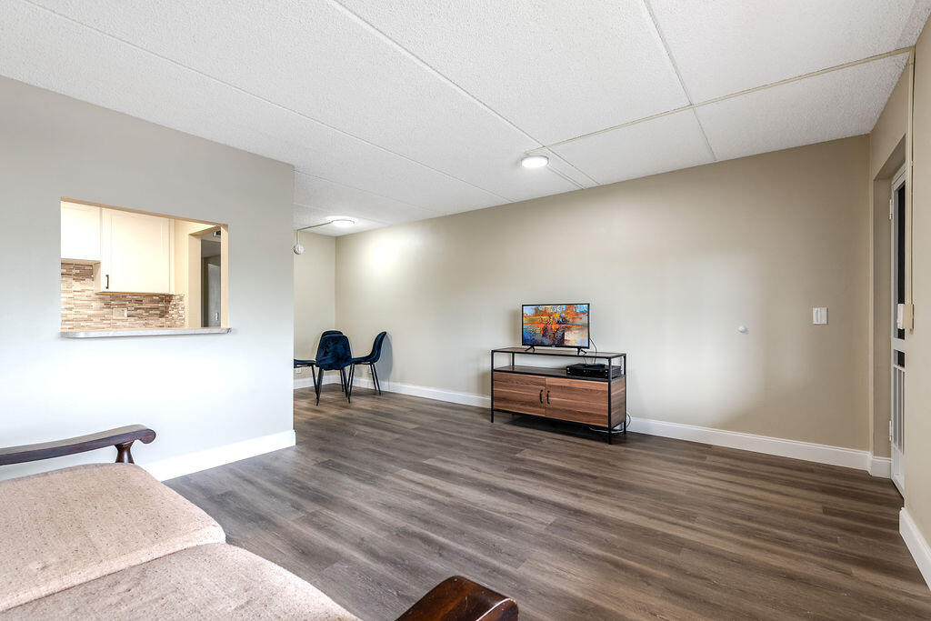 VILLAGE GREEN DORCHESTER CONDO - Residential