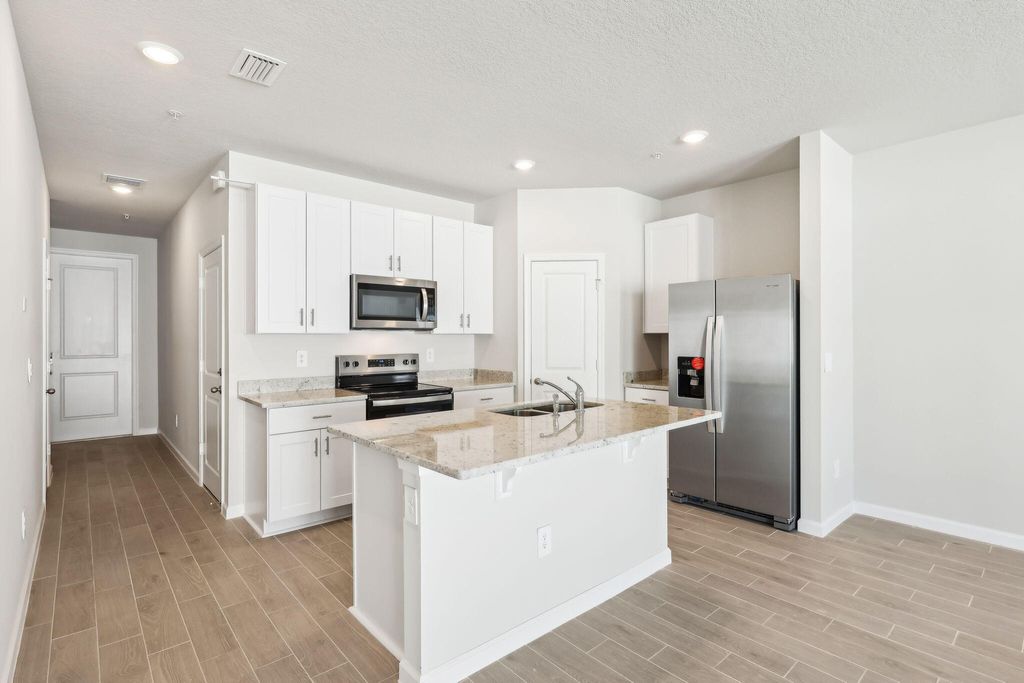 Photo of 522 Salisbury Circle, Fort Pierce, FL 34982 (MLS # R11094636)