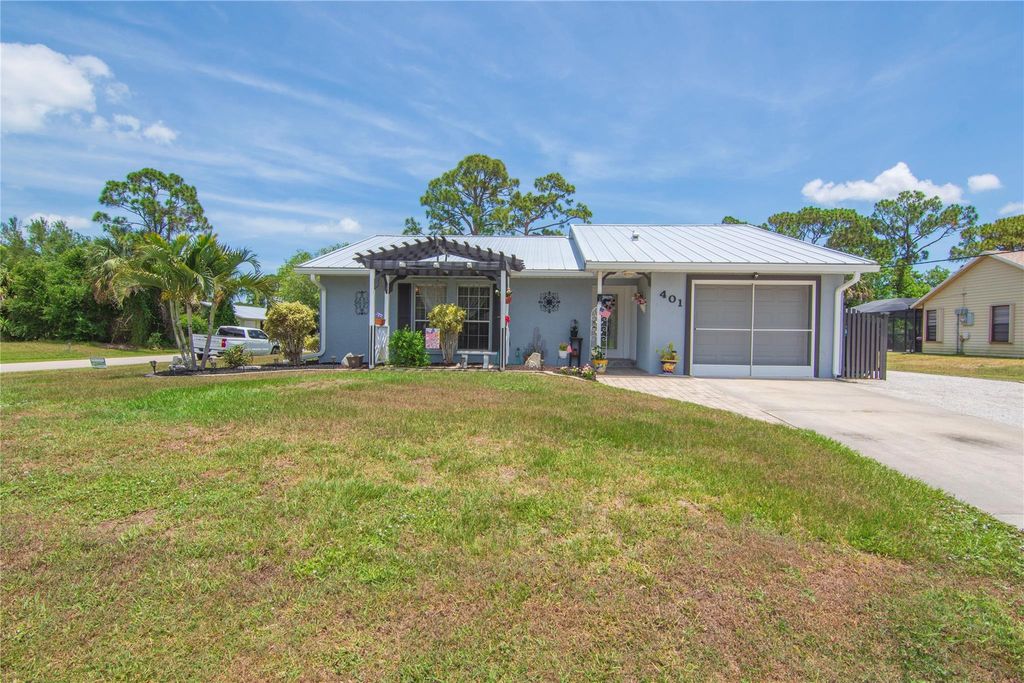 Photo of 401 Lloyd Street, Sebastian, FL 32958 (MLS # F10443477)