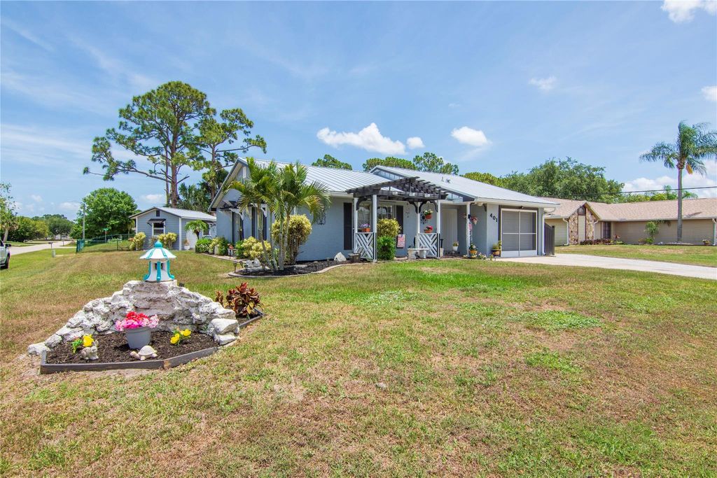 Photo of 401 Lloyd Street, Sebastian, FL 32958 (MLS # F10443477)