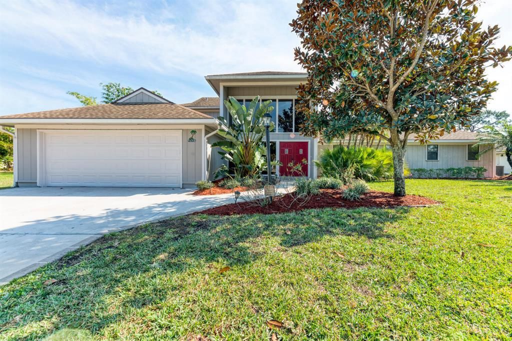 Photo of 2501 SE Morningside Boulevard Blvd, Port St Lucie, FL 34952 (MLS # R10688744)