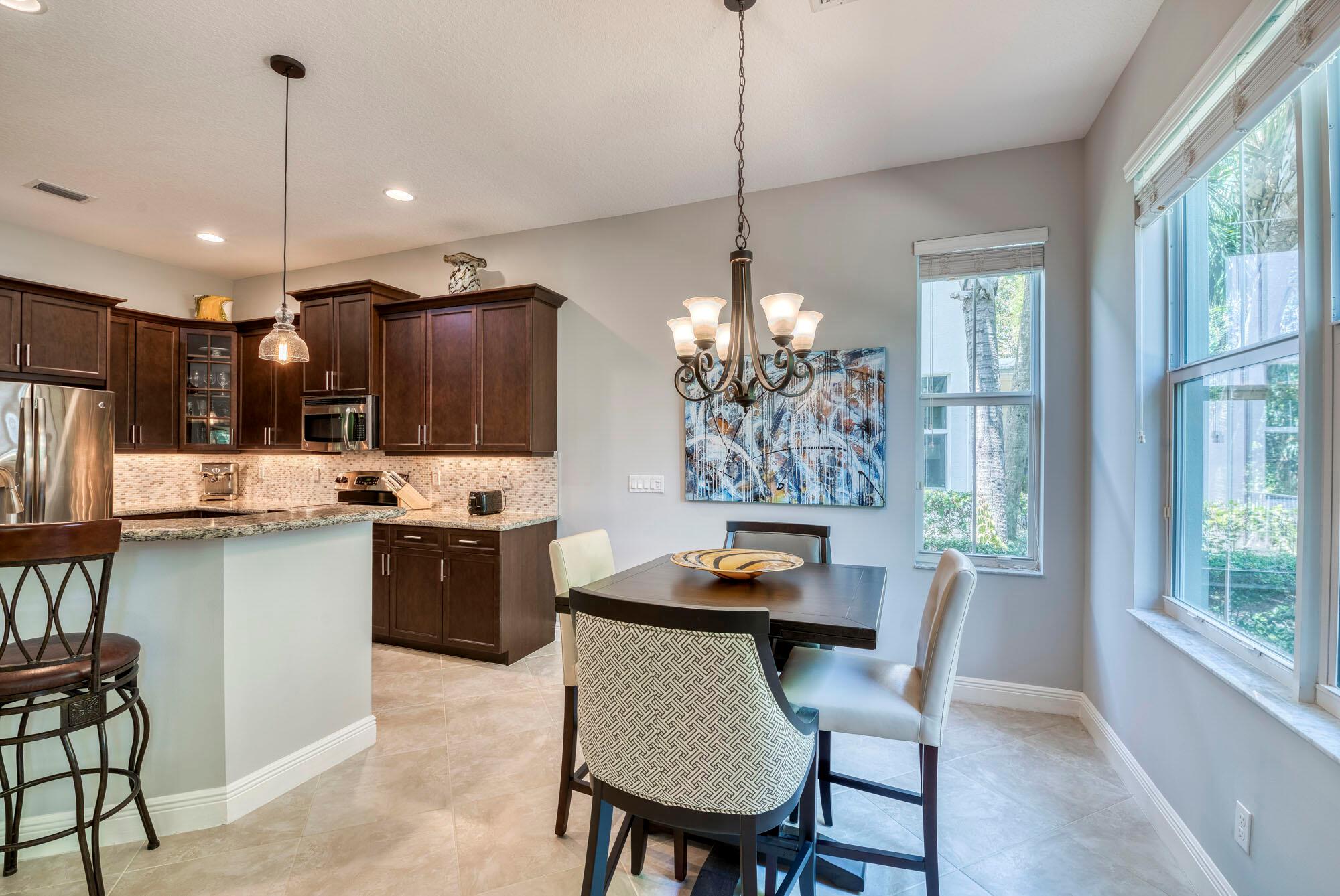 Hampton Cay - Residential