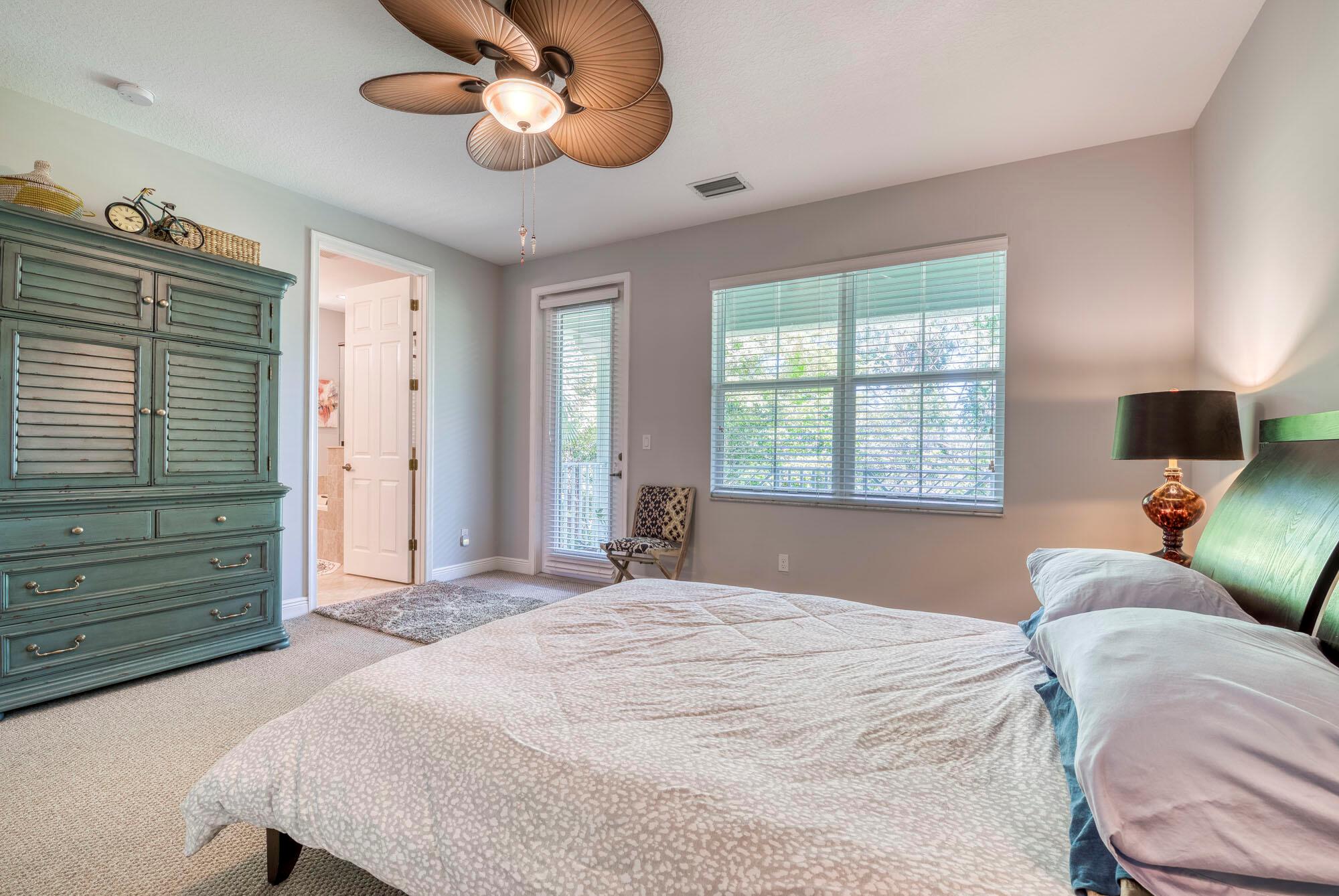 Hampton Cay - Residential