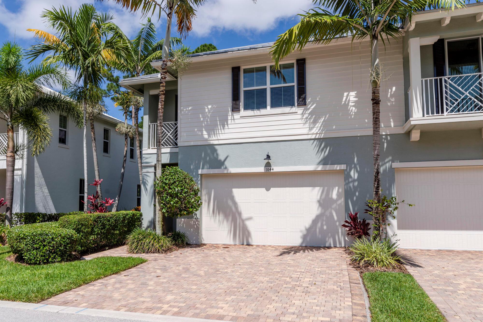 Hampton Cay - Residential