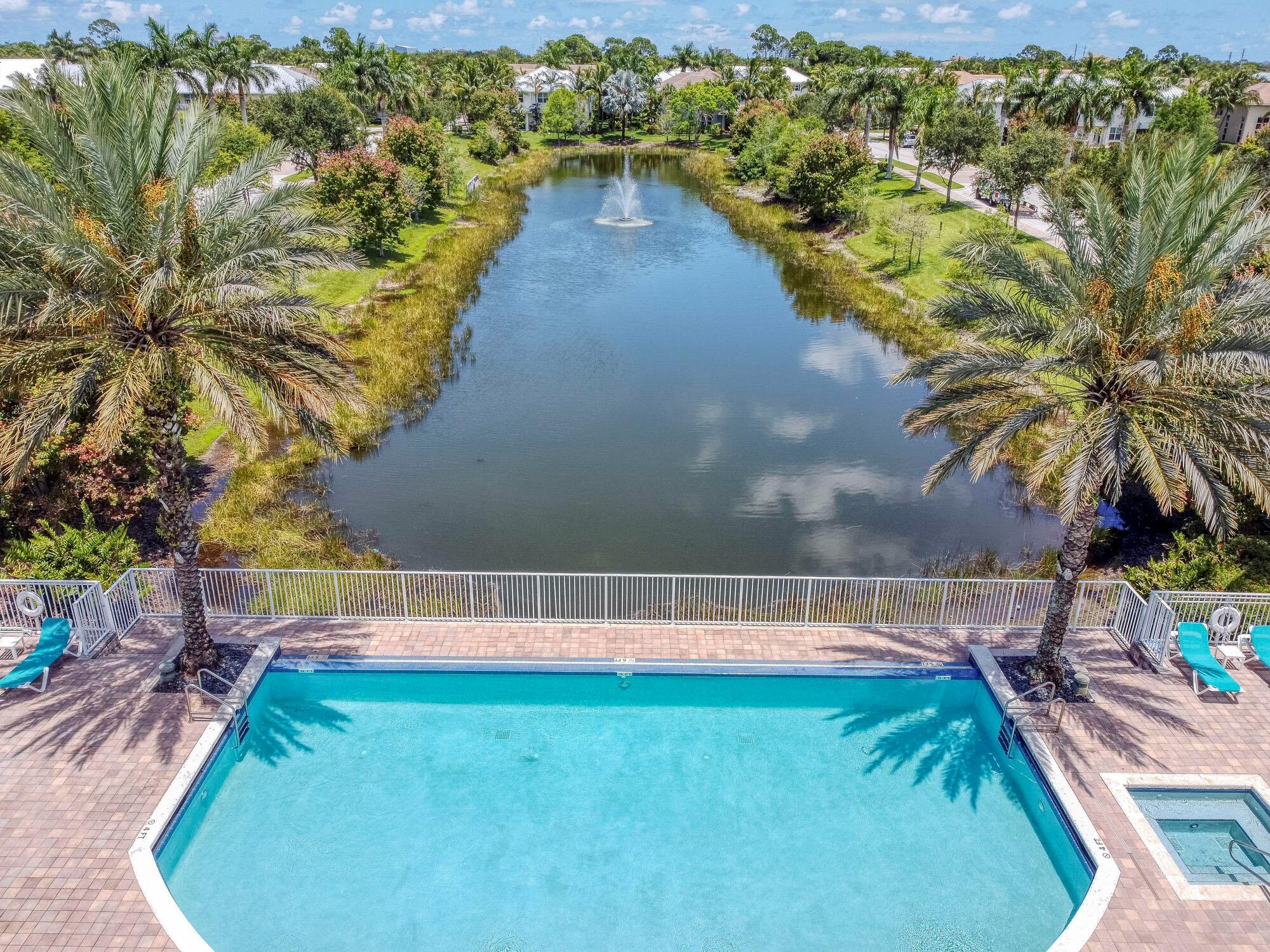 Hampton Cay - Residential