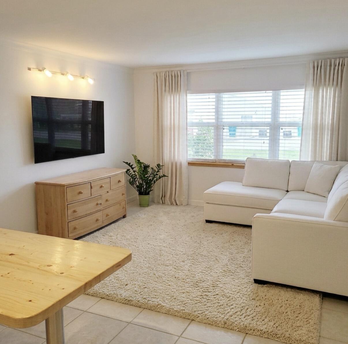205 NE 3rd Street 104