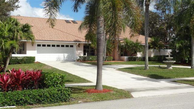 MEADOW WOOD OF THE LANDIN - Residential