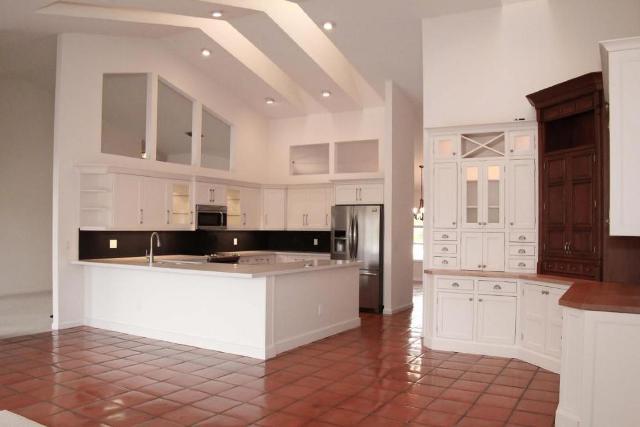 MEADOW WOOD OF THE LANDIN - Residential