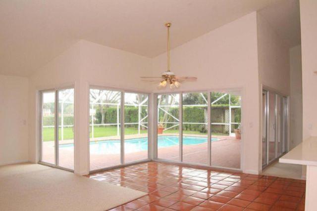 MEADOW WOOD OF THE LANDIN - Residential