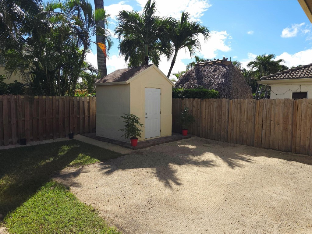 Pelican Bay At Old Cutler - Residential