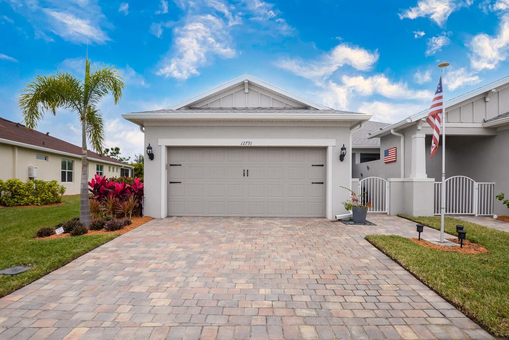 Photo of 12791 SW Gingerline Drive, Port Saint Lucie, FL 34987 (MLS # R10773930)