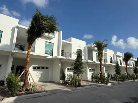 2526 Pierce Street Unit 10, Hollywood, FL 33020 - MLS#: F10442687
