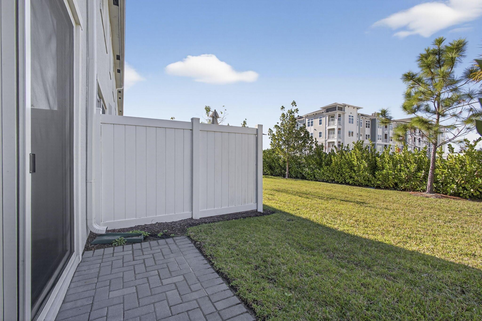 VERANDA PLAT NO. 9 - Residential Lease