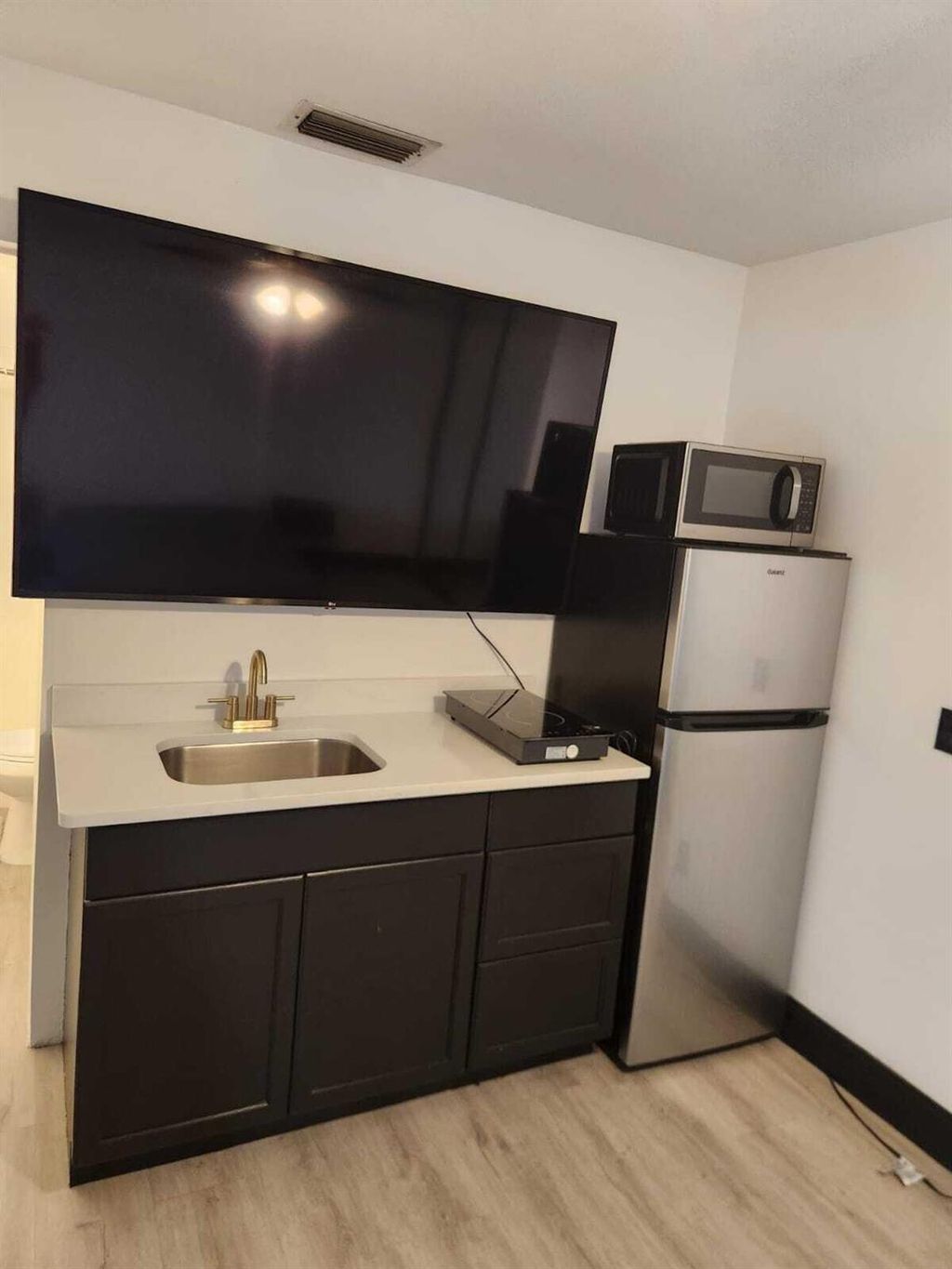 Photo of 1665 SE Harp Lane, Port Saint Lucie, FL 34983 (MLS # R11103937)