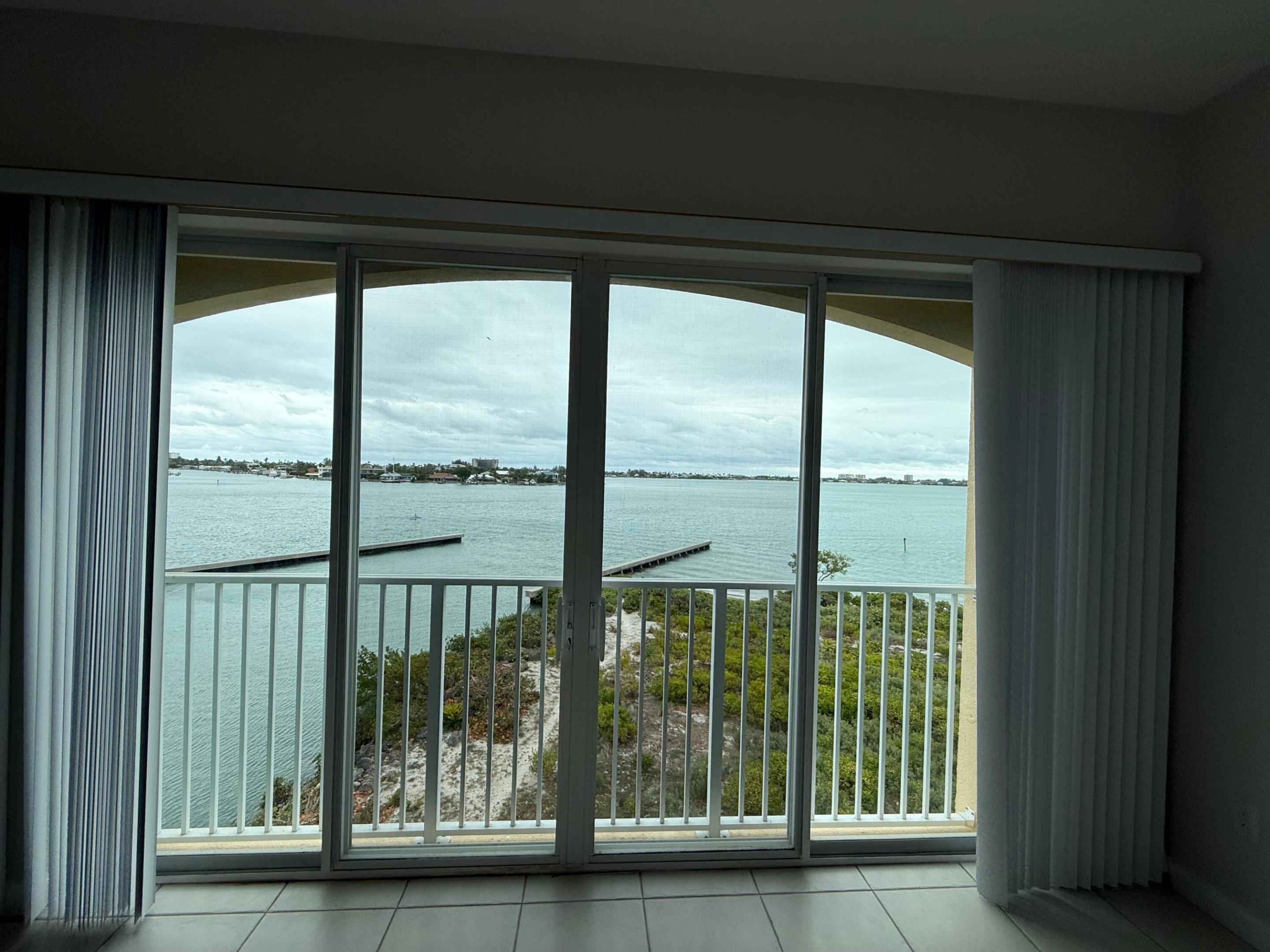 Harbour Isle - Residential