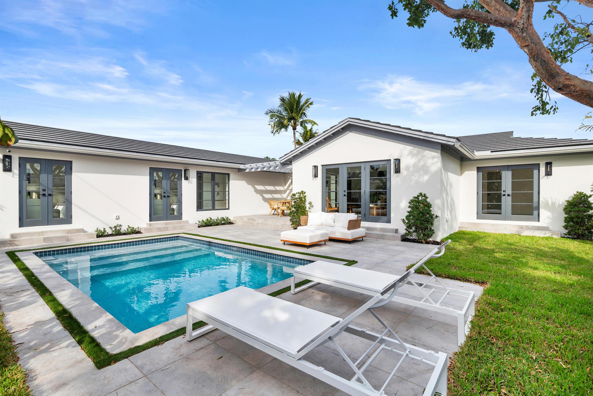 BROADMOOR SECTION ONE - Residential