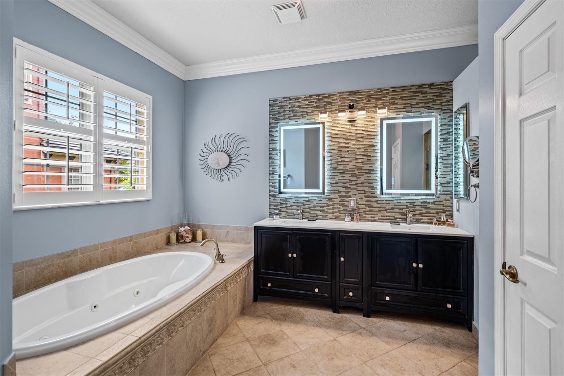 Rolling Hills Golf Estate - Residential