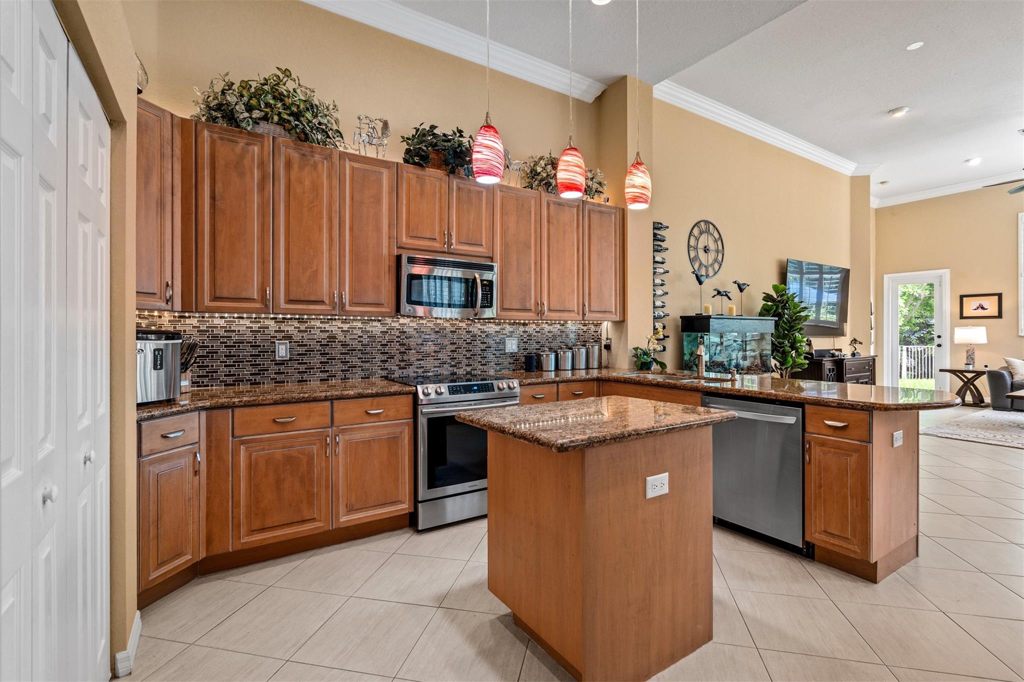 Rolling Hills Golf Estate - Residential