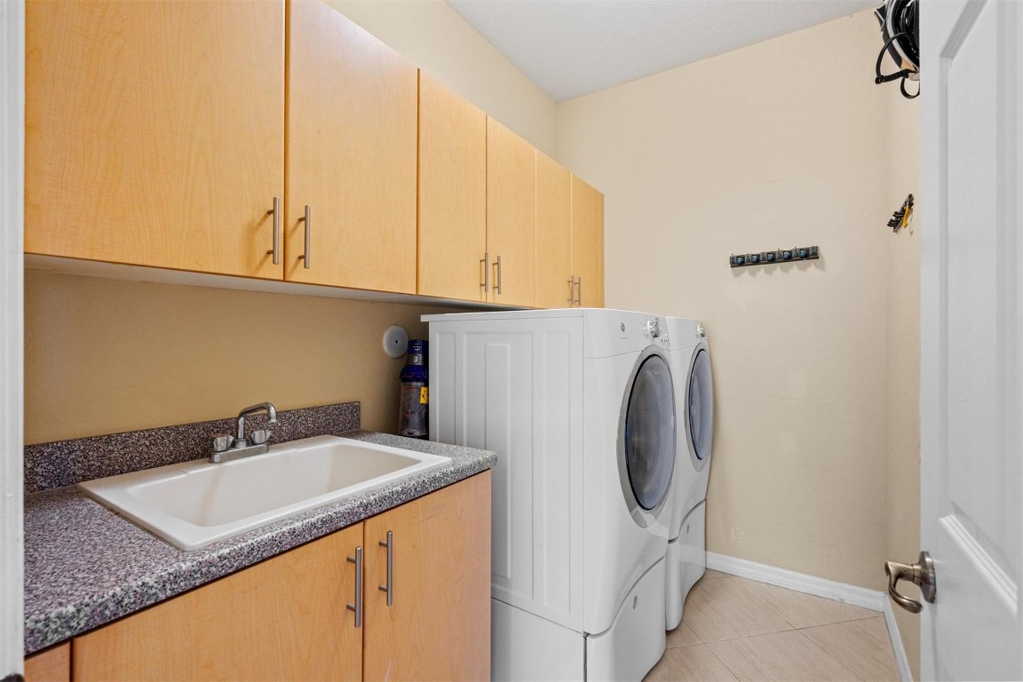 Rolling Hills Golf Estate - Residential