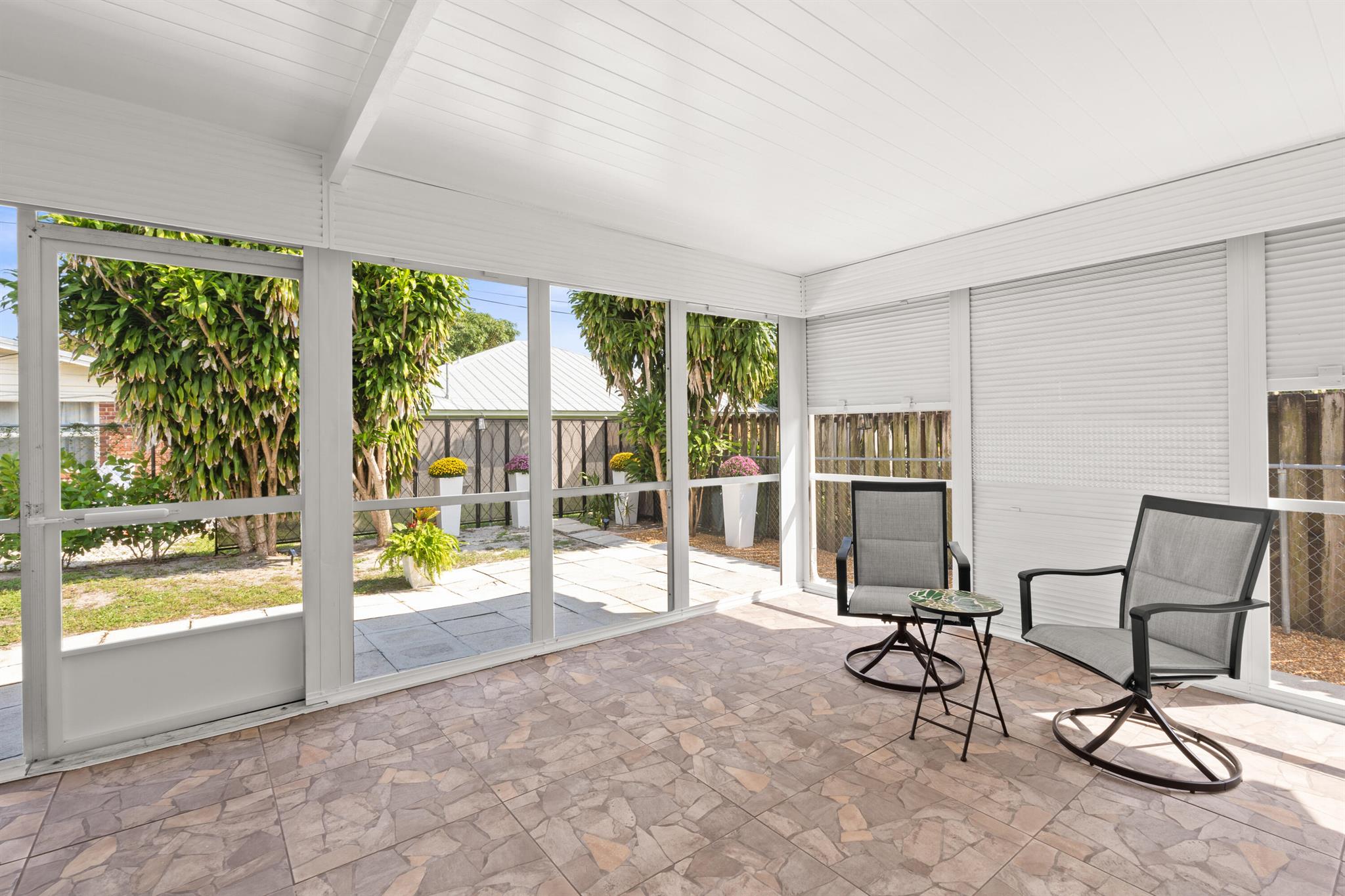 NORTH LAKE WORTH - Residential