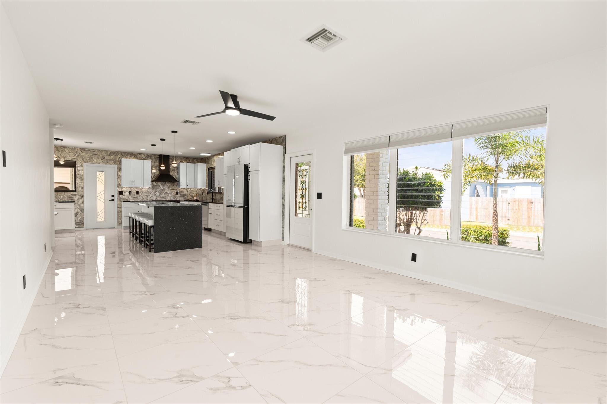 NORTH LAKE WORTH - Residential