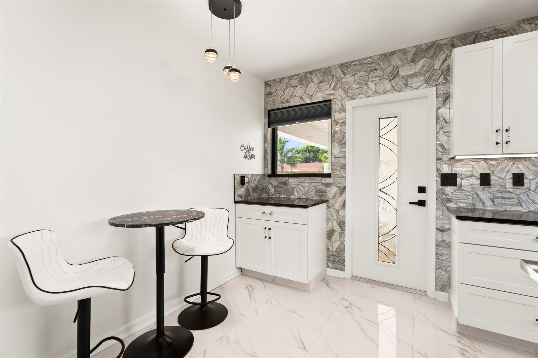 NORTH LAKE WORTH - Residential