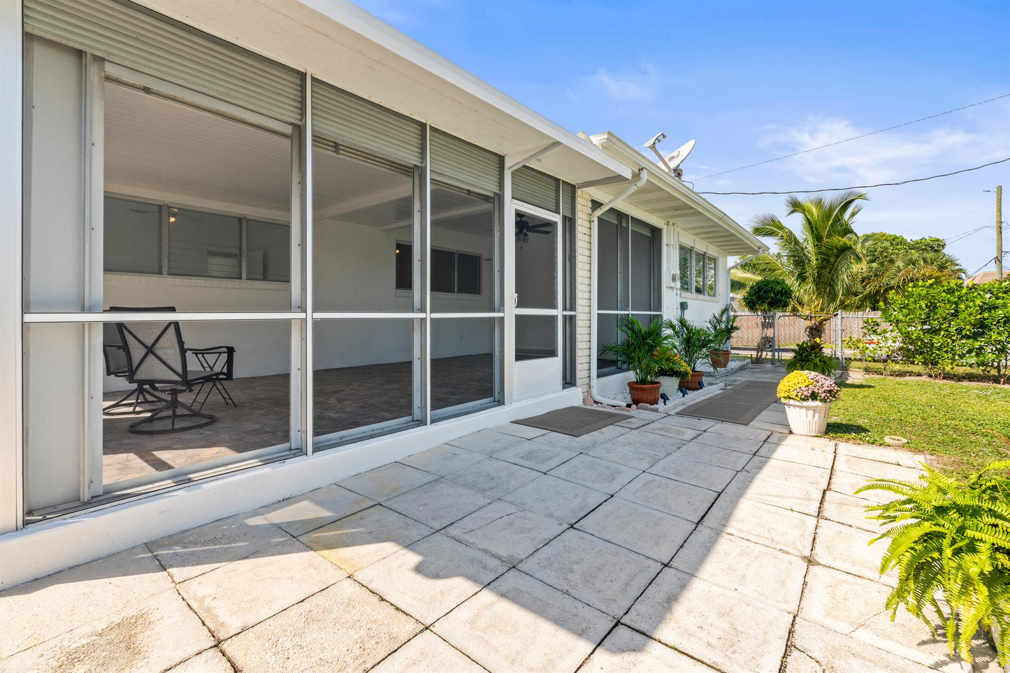 NORTH LAKE WORTH - Residential