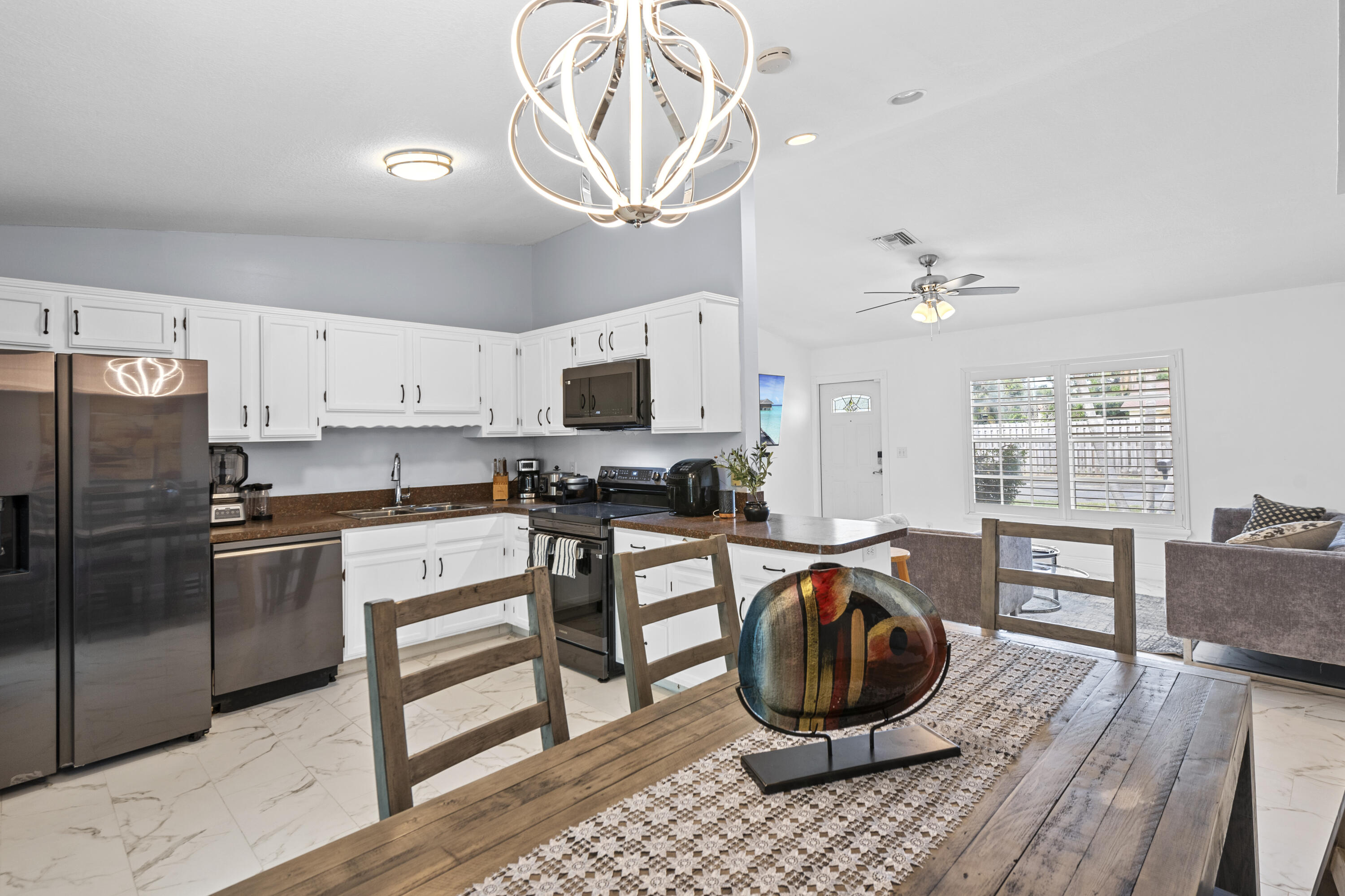 LAUREL HILLS 2ND ADD - Residential Lease