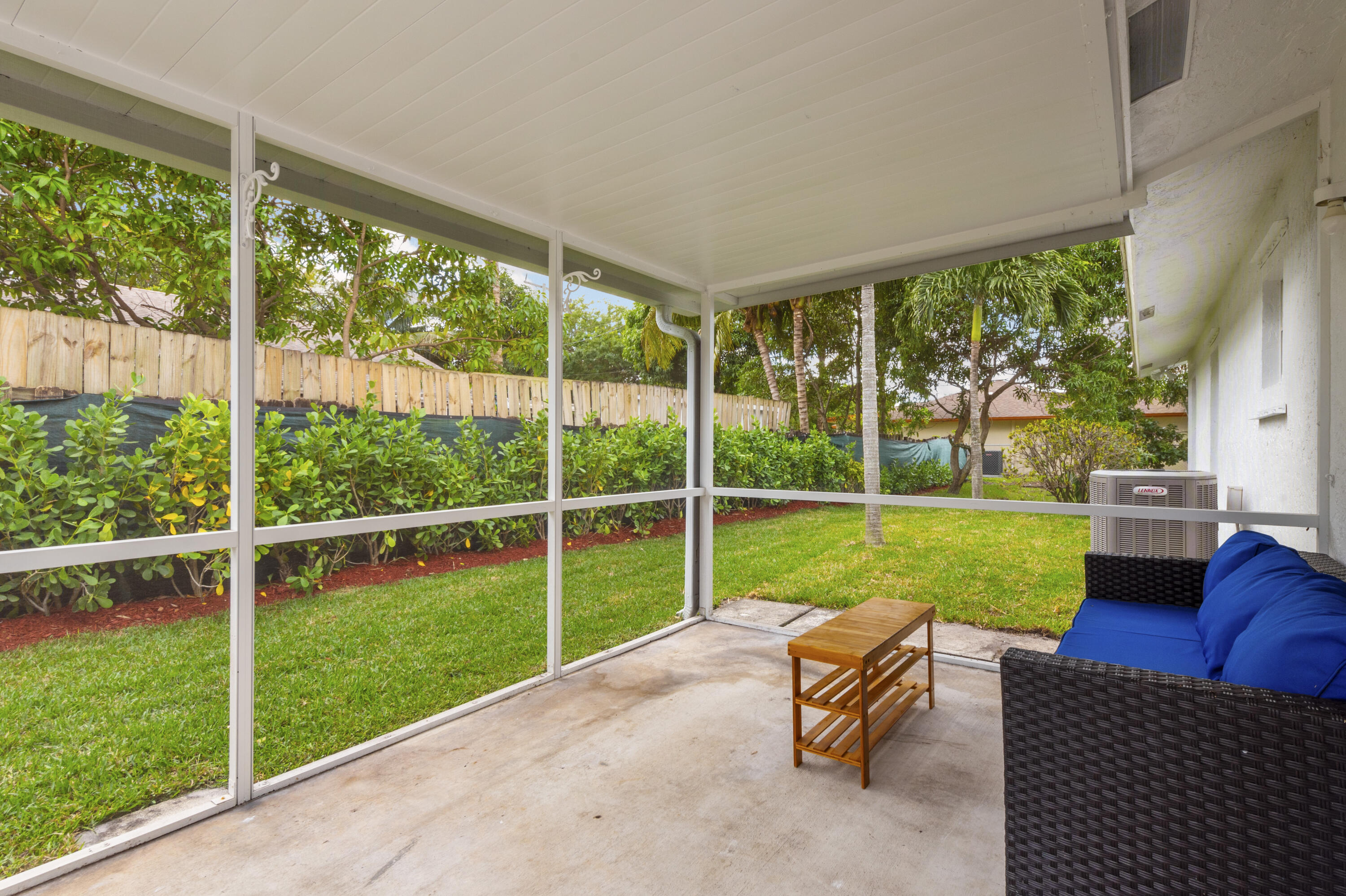 LAUREL HILLS 2ND ADD - Residential Lease