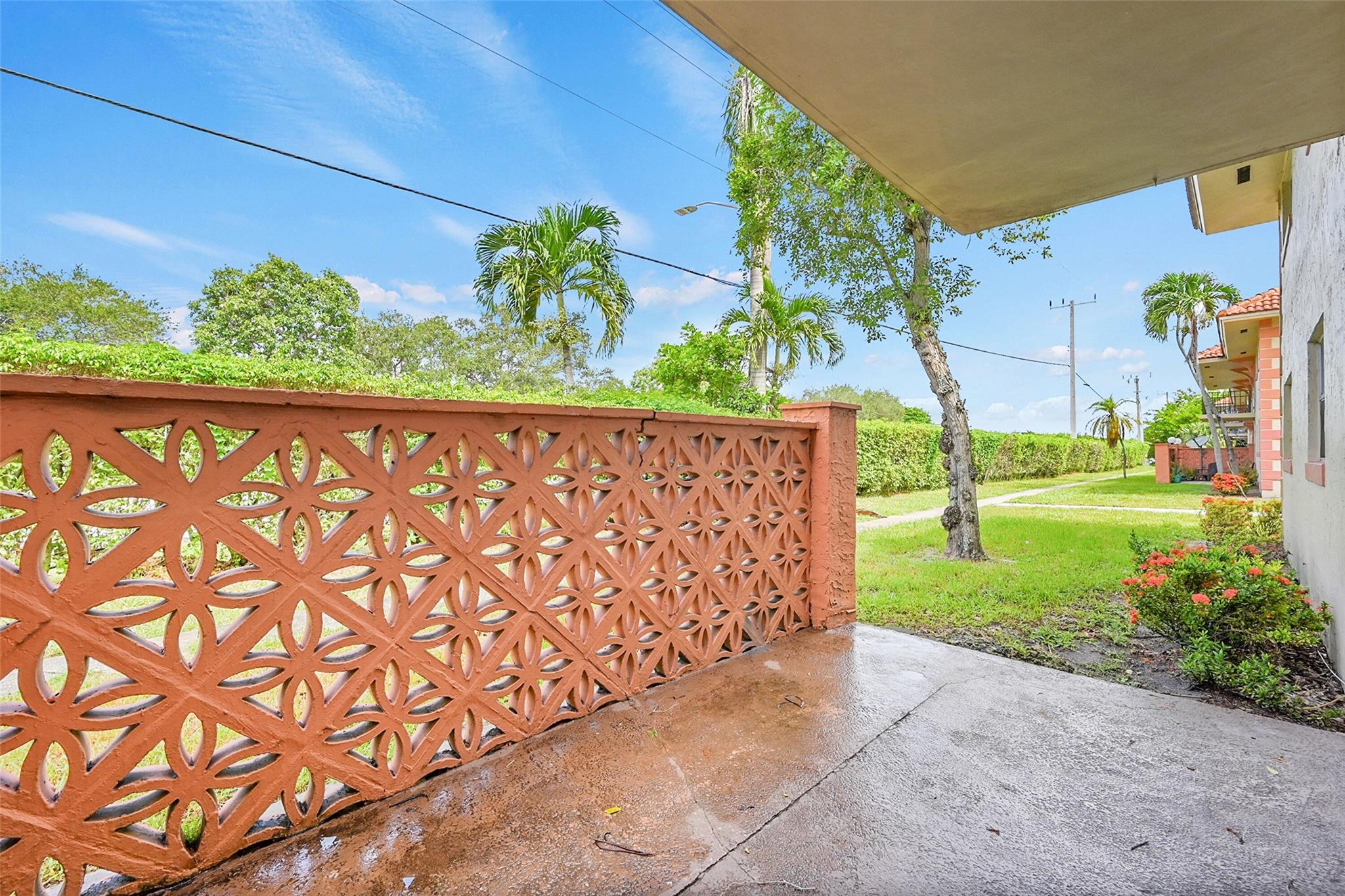 PALM VILLAS - Residential